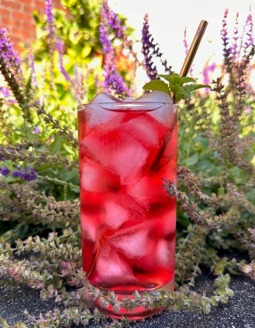 Iced Tea - Strawberry Sipper - Four 1 quart bags